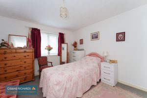 Bedroom- click for photo gallery